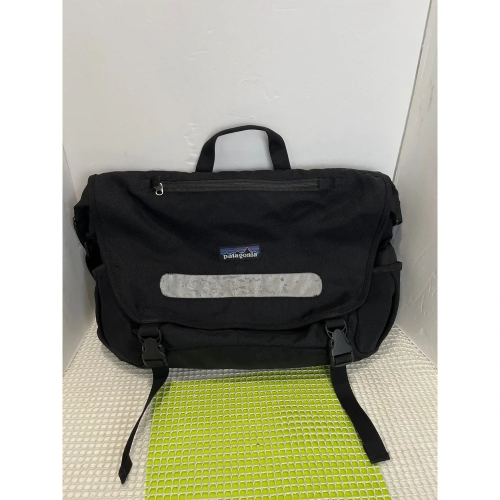 black patagonia messenger bag Hole Waist Pack 5 L Black Built from 100% recycled body fabric Black Hole® Mini Messenger 12L